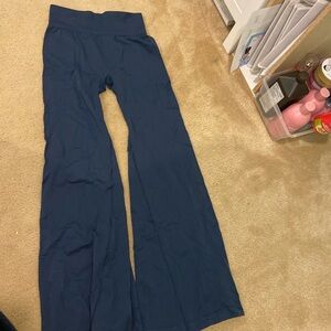 navy flared leggings